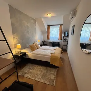 foglaljon itt