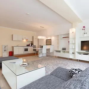 Apartament Christian Oper - Contactless Check In