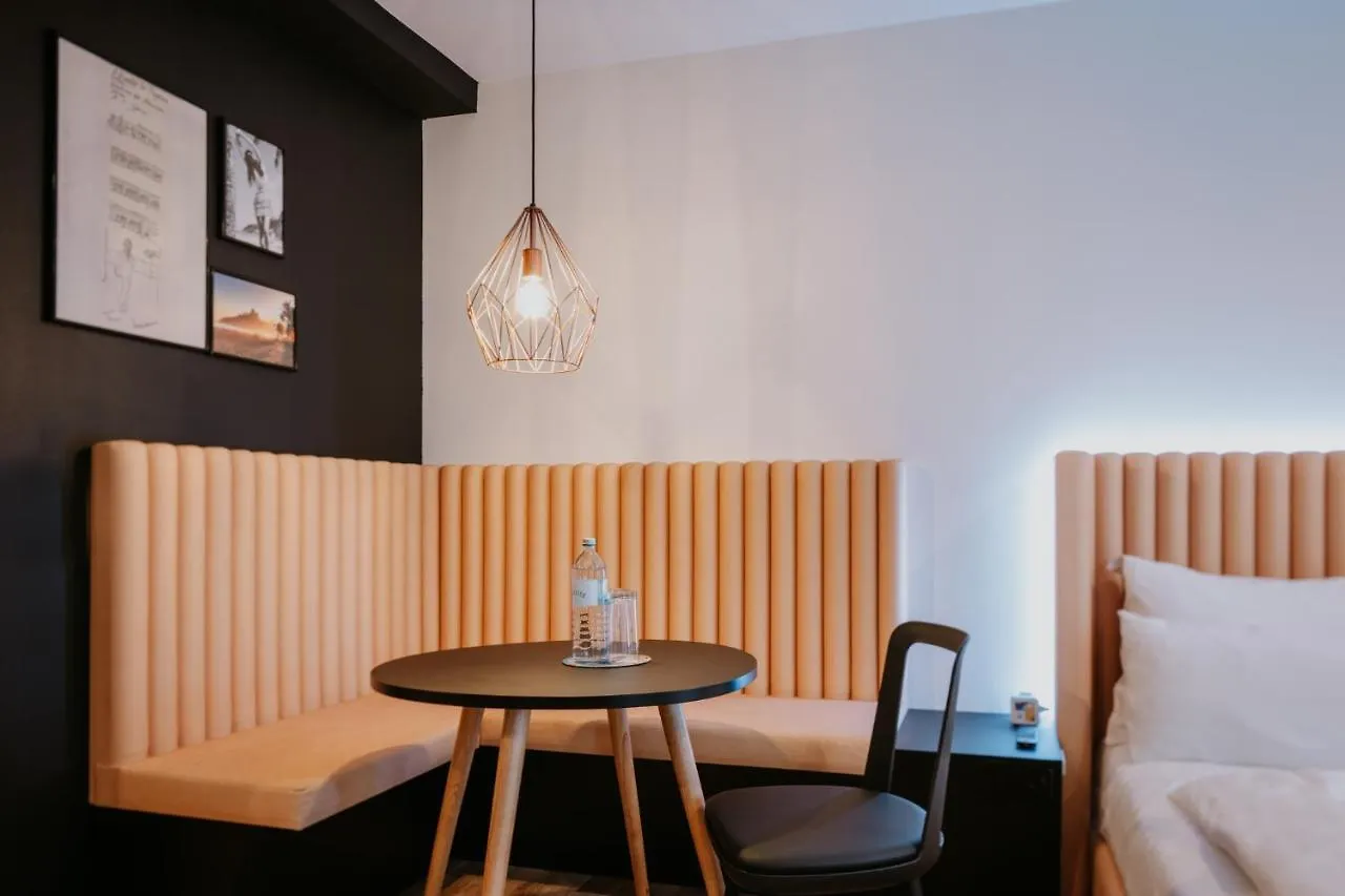Rioca Vienna Posto 2 Aparthotel 3*,